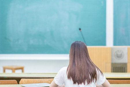 新聞傳播學高級研修班課程學費 新聞傳播學高級研修班課程學費