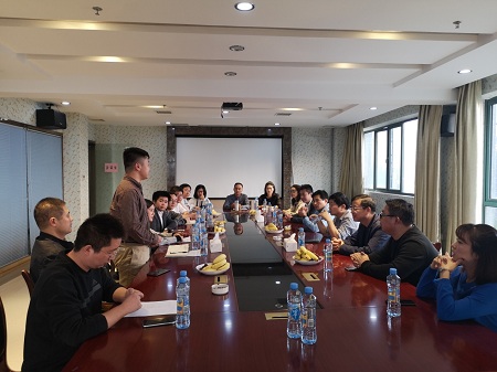 開會人員做自我介紹