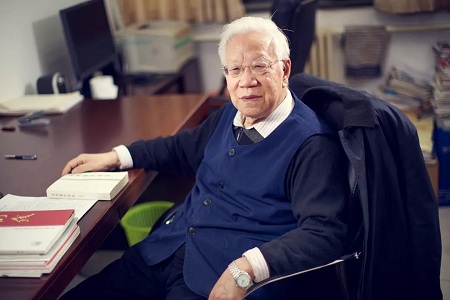 人民教育家衛(wèi)興華 人民教育家衛(wèi)興華