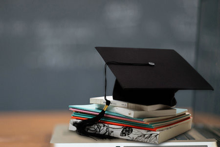 南昌大學同等學力學費 南昌大學同等學力學費