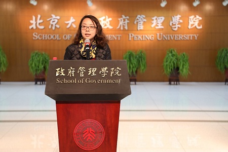 姚靜儀介紹學生工作 姚靜儀介紹學生工作