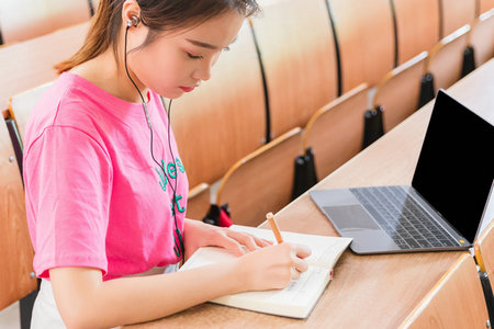 重慶交通大學(xué)在職研究生證書 重慶交通大學(xué)在職研究生證書