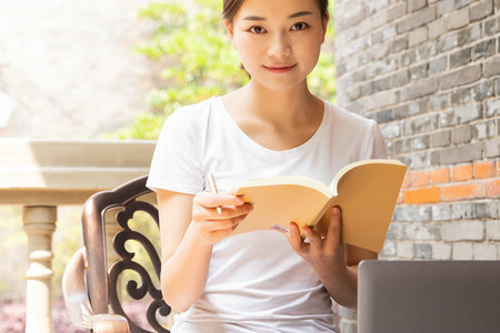 長江商學院EMBA招生條件 長江商學院EMBA招生條件