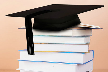 公務員可以報考哈爾濱醫科大學在職研究生嗎