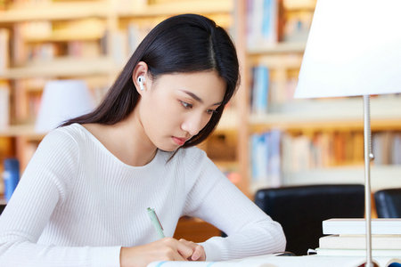 專科畢業(yè)報(bào)考南京大學(xué)在職研究生 專科畢業(yè)報(bào)考南京大學(xué)在職研究生