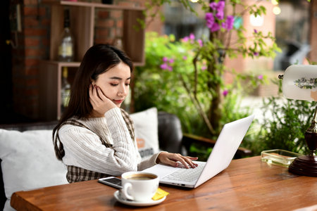 吉林大學生理學在職研究生學習期間學費不能退