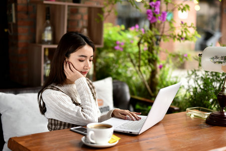 法國尼斯大學(xué)金融學(xué)國際碩士招生時(shí)間