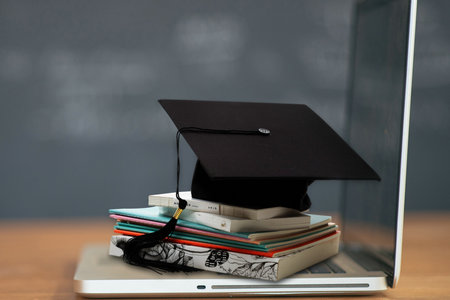 鄭州大學在職研究生報考條件及流程 鄭州大學在職研究生報考條件及流程