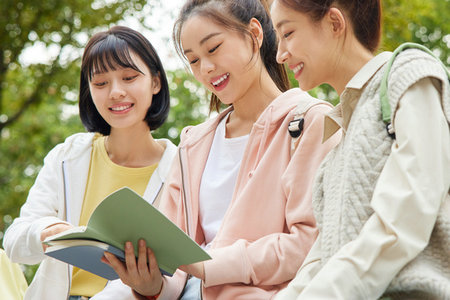 西班牙穆?tīng)栁鱽喆髮W(xué)國(guó)際博士報(bào)名及考試時(shí)間 西班牙穆?tīng)栁鱽喆髮W(xué)國(guó)際博士報(bào)名及考試時(shí)間