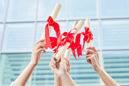 馬來西亞思特雅大學國際博士招生時間 馬來西亞思特雅大學國際博士招生時間