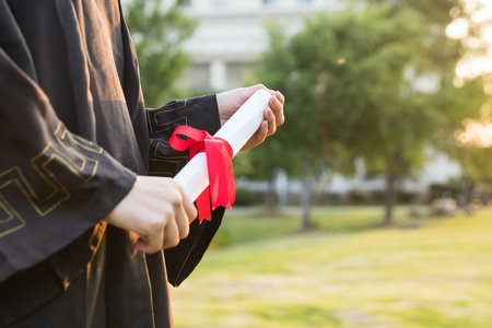 英國薩福克大學學費一覽表 英國薩福克大學學費一覽表