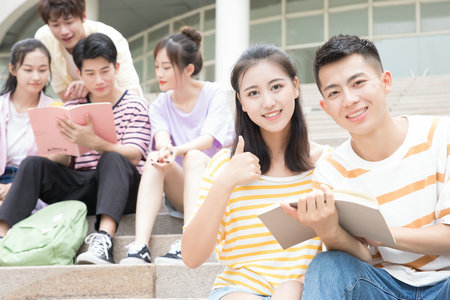 法國巴黎第十二大學(xué)招生人群 法國巴黎第十二大學(xué)招生人群