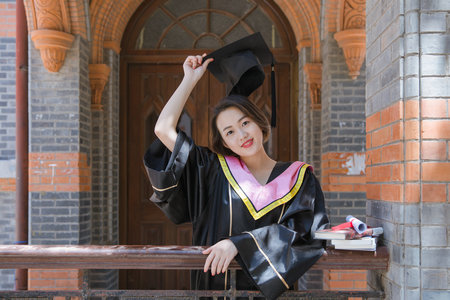 法國維萊爾國際商學(xué)院國際博士招生簡章 法國維萊爾國際商學(xué)院國際博士招生簡章