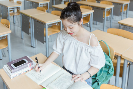 湖南大學非全日制研究生法律碩士(J.M)正在招生中 湖南大學非全日制研究生法律碩士(J.M)正在招生中