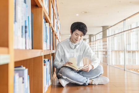 法國巴黎第十二大學國際博士學費 法國巴黎第十二大學國際博士學費