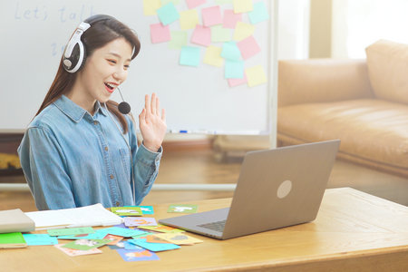 菲律賓國父大學(xué)國際碩士學(xué)費(fèi)一覽表