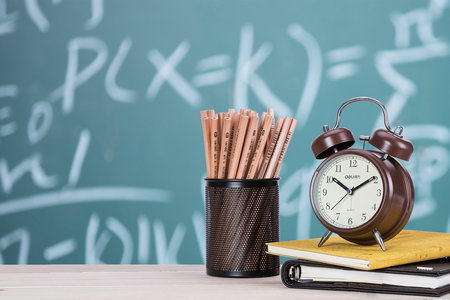 天津財經(jīng)大學(xué)在職研究生考試科目