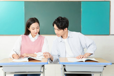 西安建筑科技大學在職研究生考試科目