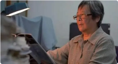 執著醫學探索,她填補了我國藥理學的空白 執著醫學探索,她填補了我國藥理學的空白