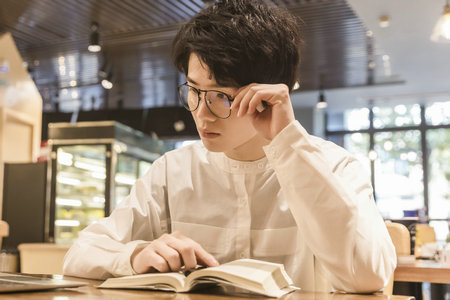 1710472475760792.jpg 12.jpg