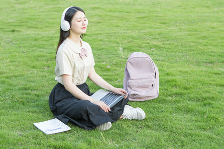 首都經(jīng)濟貿(mào)易大學(xué)勞動經(jīng)濟學(xué)在職研究生招生條件 首都經(jīng)濟貿(mào)易大學(xué)勞動經(jīng)濟學(xué)在職研究生招生條件