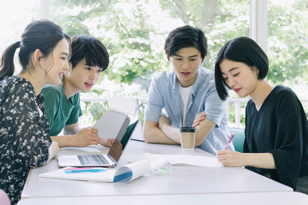 武漢紡織大學(xué)設(shè)計(jì)學(xué)在職研究生招生人群 武漢紡織大學(xué)設(shè)計(jì)學(xué)在職研究生招生人群