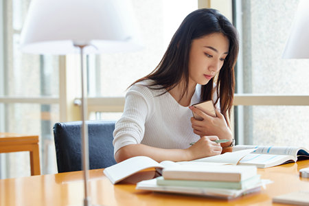 英國西倫敦大學考試科目 英國西倫敦大學考試科目