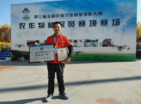 華南農業大學植物保護學院:我院2007屆農業昆蟲與害蟲防治碩士研究生李志強獲全國五一勞動獎章 華南農業大學植物保護學院:我院2007屆農業昆蟲與害蟲防治碩士研究生李志強獲全國五一勞動獎章